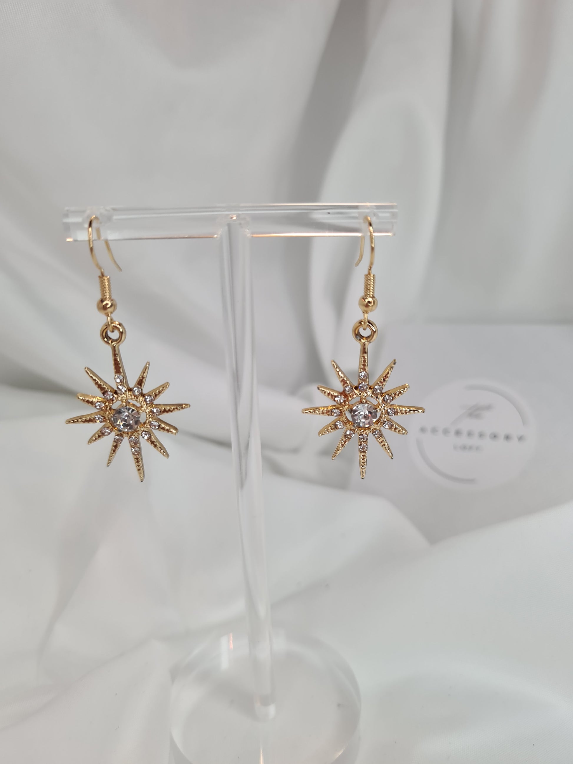 Aurora star shaped earrings