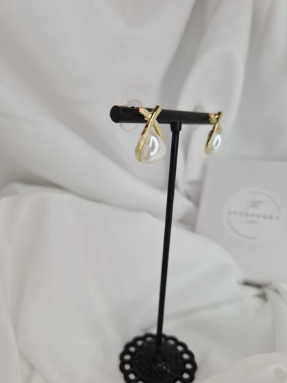 Camila earrings- cross pearl design