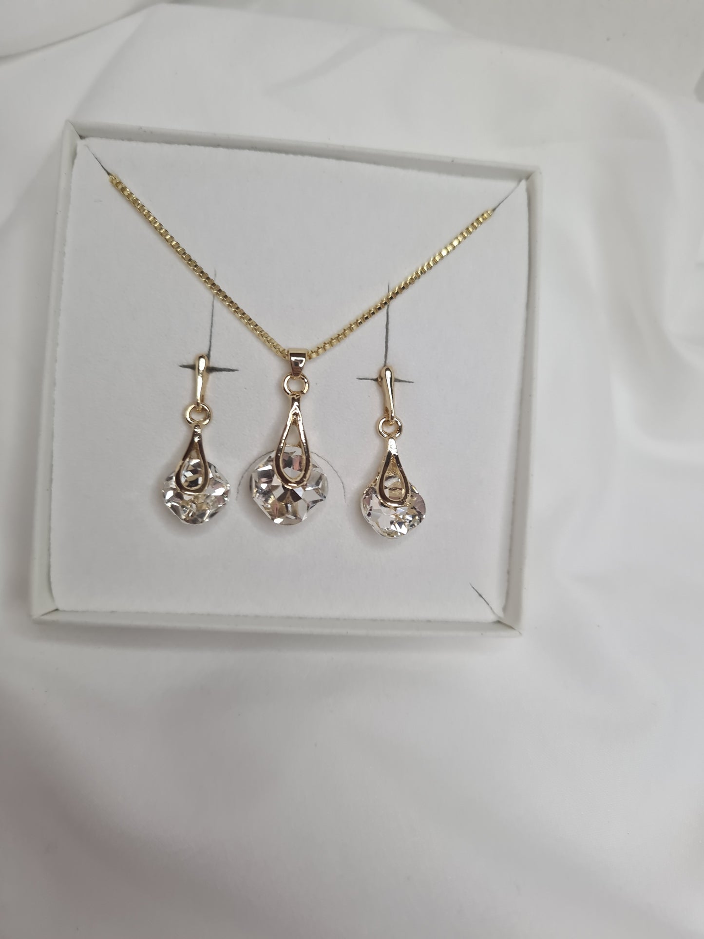 Jessica gold Zircon Set