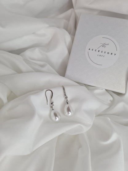 Maria Silver Pearl Earrings