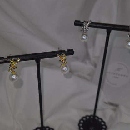 Clara earrings- pearl ( available in gold or silver)