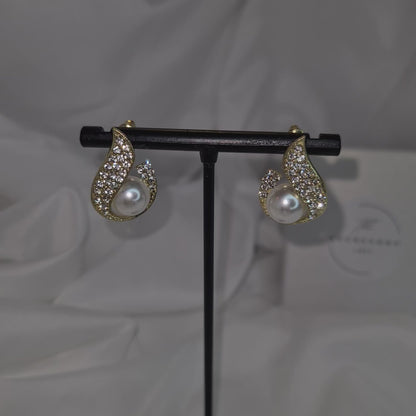 Fiona Pearl and Diamond Earrings ( gold or silver)