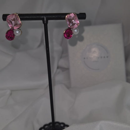 Nora stud earrings (2 colours available)